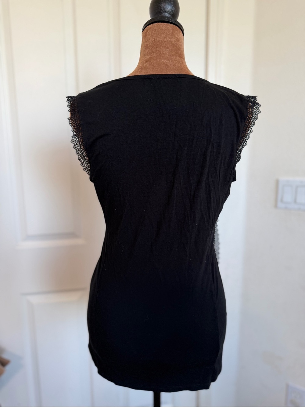 Harley-Davidson Black Sleeveless Embellished Women’s Top - Picture 4 of 9
